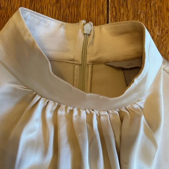 H&M Cream Satin Dress - Picture 6 of 9
